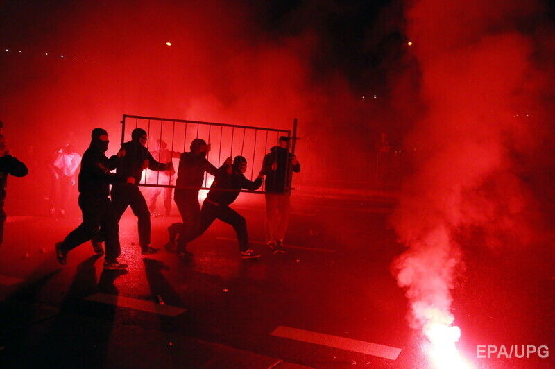 Празднование Дня Независимости Польши завершилось беспорядками. Фоторепортаж