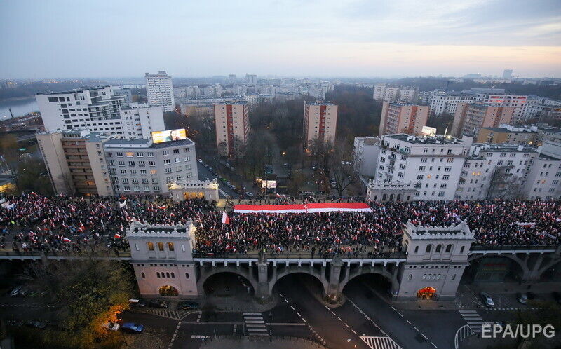Празднование Дня Независимости Польши завершилось беспорядками. Фоторепортаж