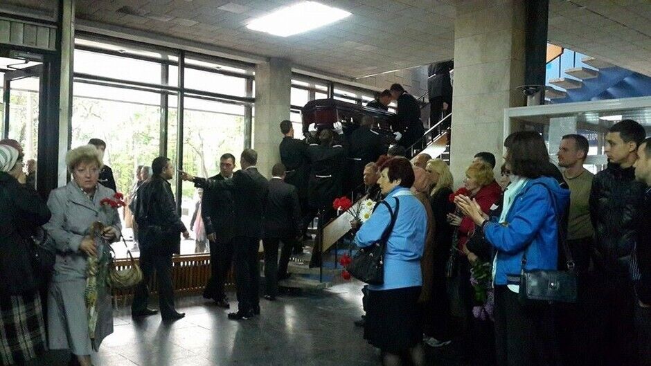 В Одессе похоронили депутата Маркина и еще пятерых погибших. Фоторепортаж
