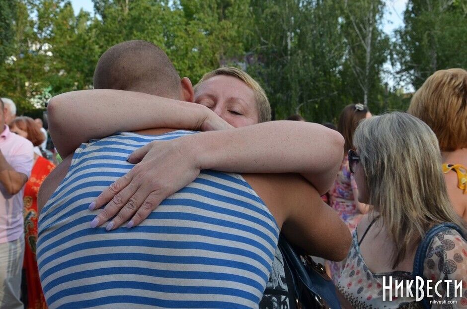 Как Николаев встречал десантников 79-й бригады. Фоторепортаж