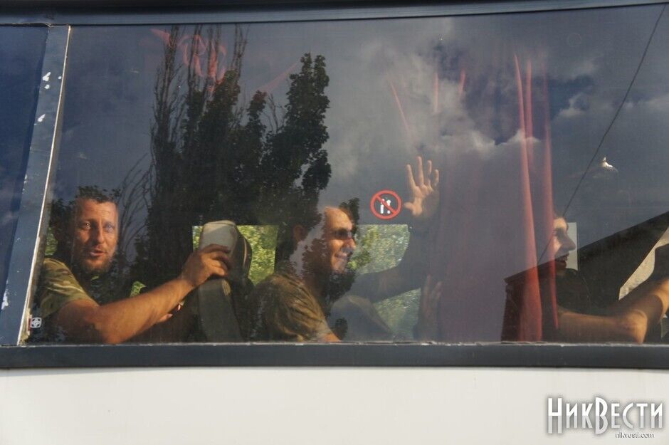 Как Николаев встречал десантников 79-й бригады. Фоторепортаж