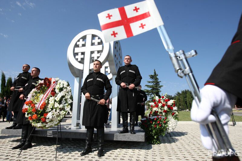 В Грузии почтили память погибших в войне с Россией. Фоторепортаж