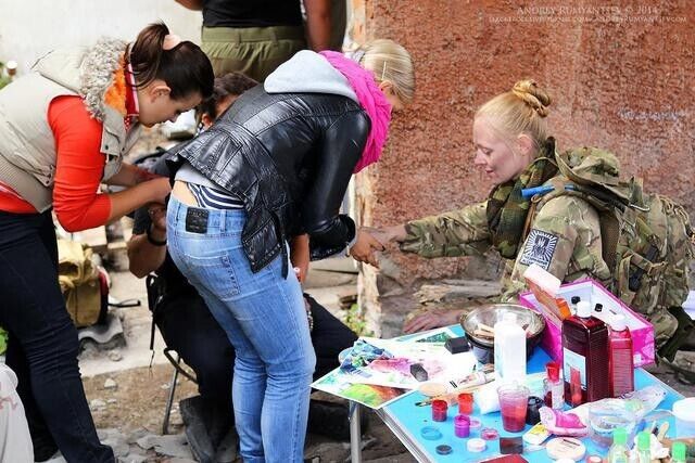 В России снимают художественный фильм о войне в Украине. Фоторепортаж