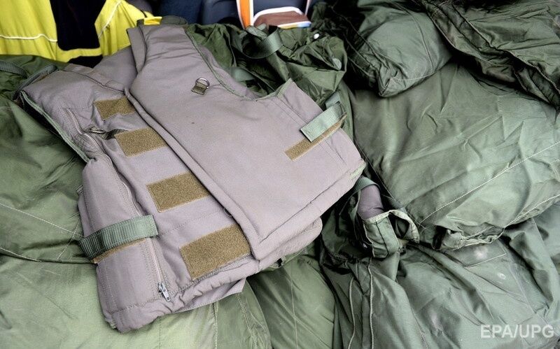 Бронежилет занял пятое место в рейтинге желаемых покупок 2014 года в Украине. Фото: EPA