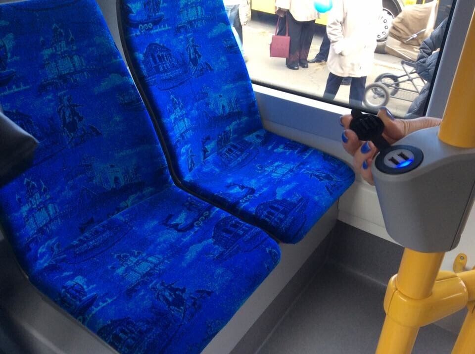 В Киеве появился новый польский трамвай с Wi-Fi, концидионером и большими экранами. Фоторепортаж