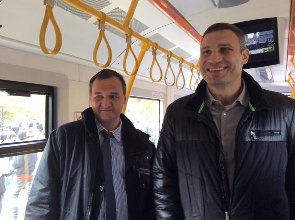 В Киеве появился новый польский трамвай с Wi-Fi, концидионером и большими экранами. Фоторепортаж