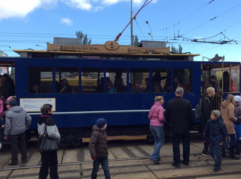 В Киеве появился новый польский трамвай с Wi-Fi, концидионером и большими экранами. Фоторепортаж