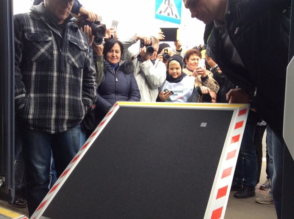 В Киеве появился новый польский трамвай с Wi-Fi, концидионером и большими экранами. Фоторепортаж