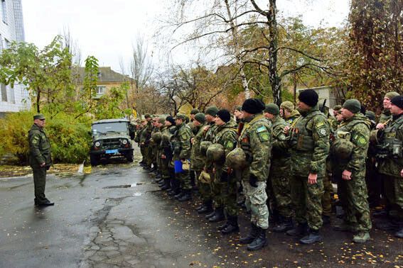 В Мариупольском гарнизоне полиции прошла проверка боеготовности. Фоторепортаж