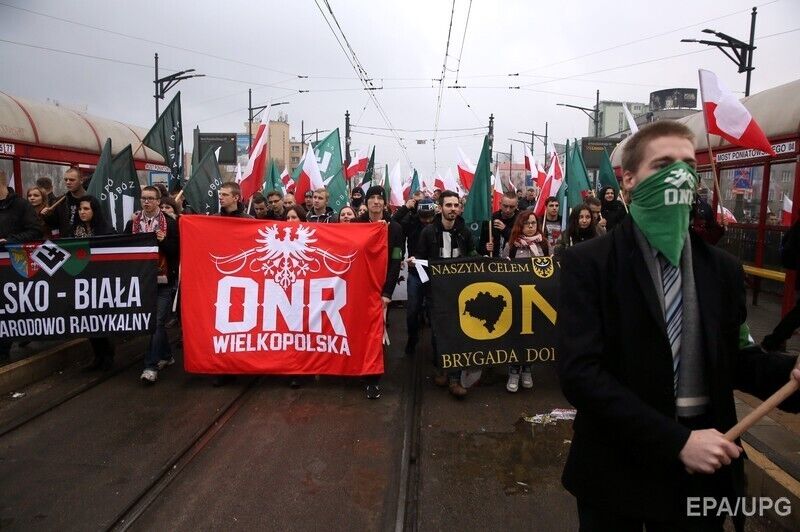 В Варшаве проходит марш по случаю Дня Независимости Польши. Фоторепортаж