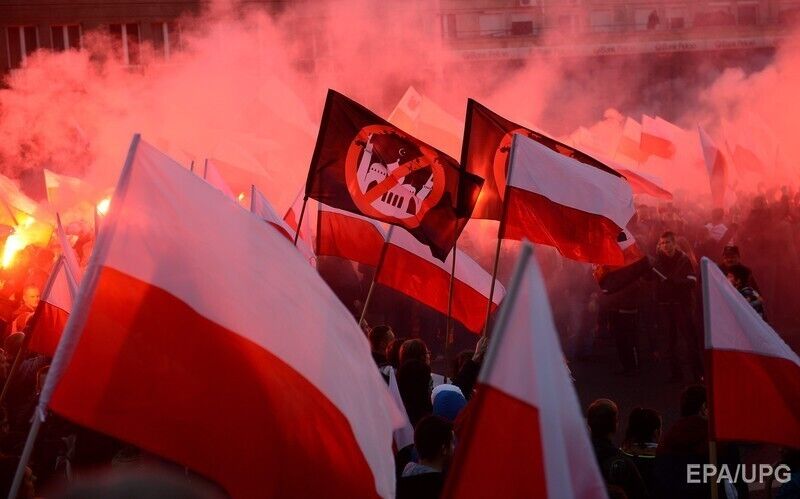 В Варшаве проходит марш по случаю Дня Независимости Польши. Фоторепортаж