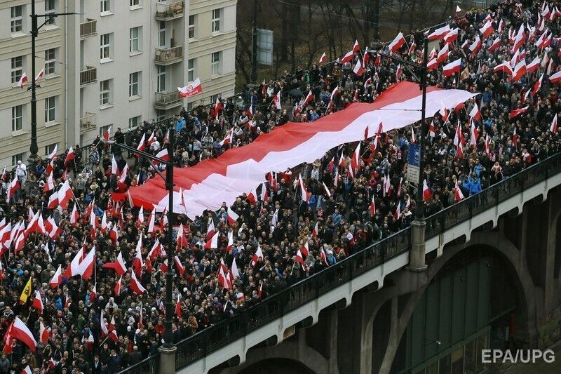 В Варшаве проходит марш по случаю Дня Независимости Польши. Фоторепортаж