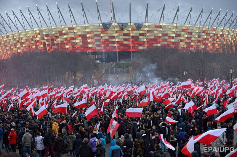 В Варшаве проходит марш по случаю Дня Независимости Польши. Фоторепортаж