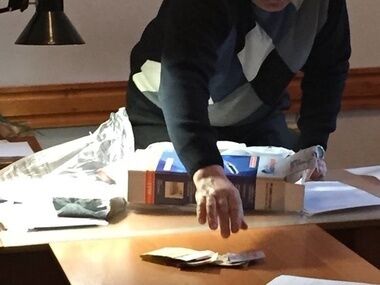 Военком в процессе получения взятки.&nbsp;Фото: Arsen Avakov / Facebook