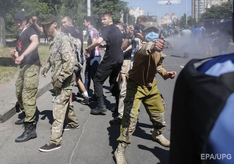 ''Марш равенства'' в Киеве состоялся, несмотря на угрозы и нападение радикалов. Фоторепортаж