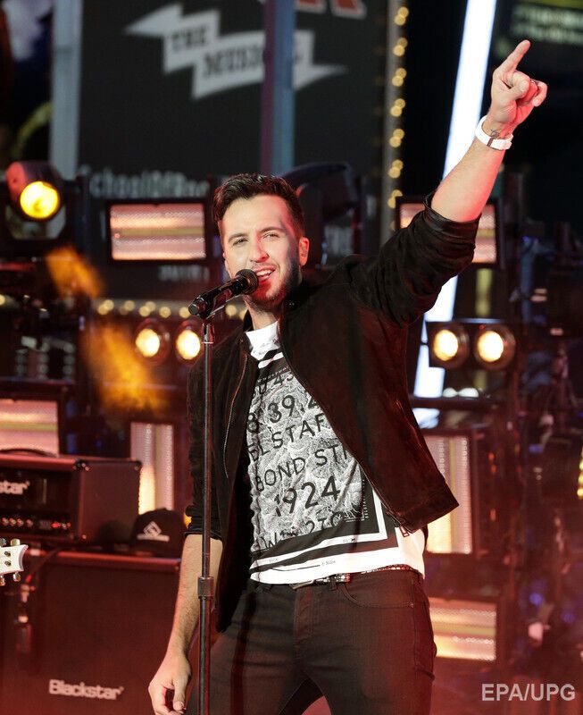 Выступление Люка Брайана