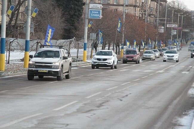 В Запорожье вместо факельного шествия устроили автопробег. Фото: Юрий Жук / z-city.com.ua