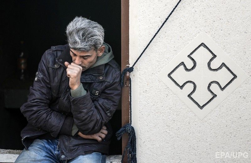 Похороны жертв теракта в коптском соборе Каира прошли на государственном уровне. Фоторепортаж