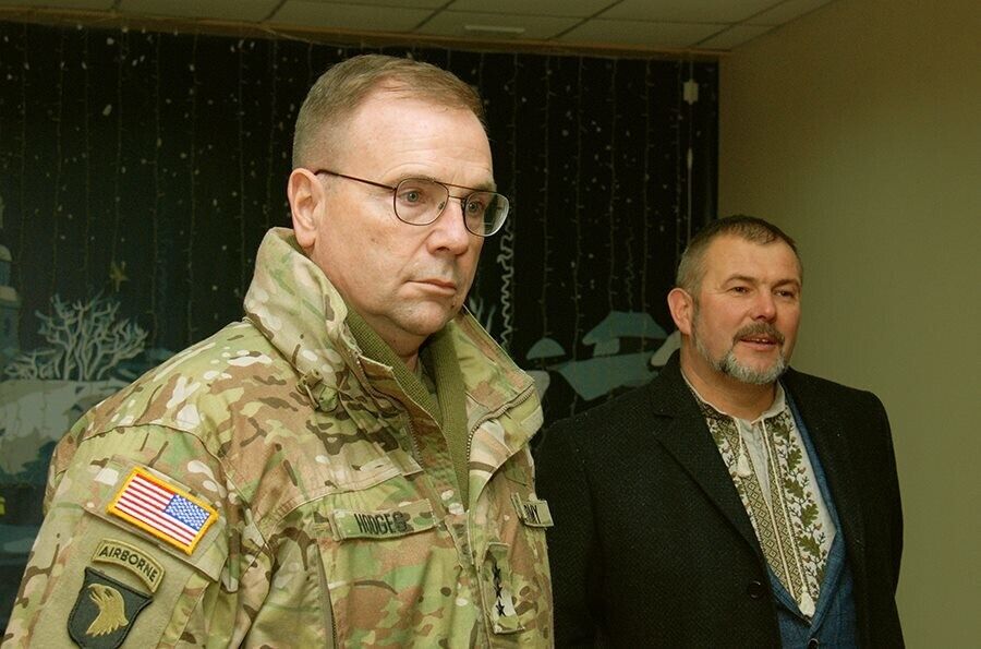 Командующий армией США в Европе и посол США в Украине посетили полк ''Днепр-1''. Фоторепортаж
