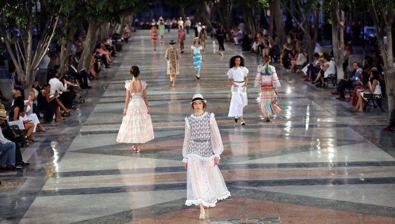 Показ Chanel в Гаване