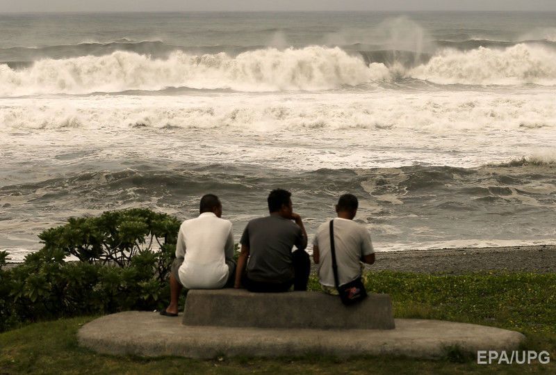 Тайвань готовится к мощному тайфуну. Фоторепортаж