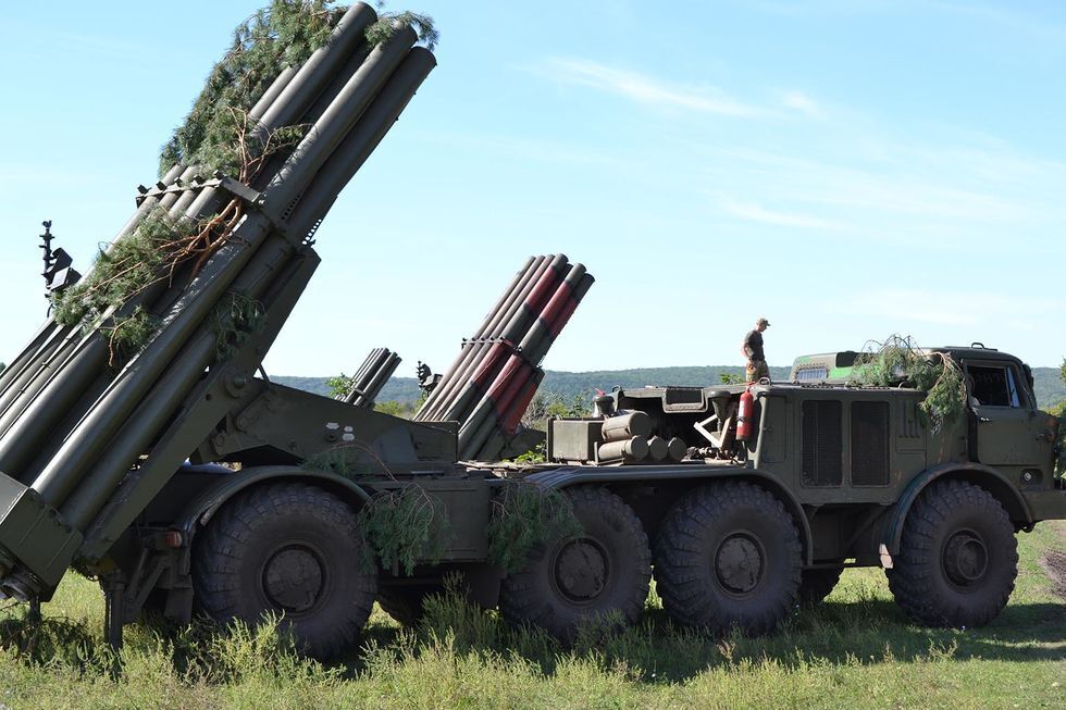 Украинские артиллеристы в зоне АТО тренировались управлять реактивными системами залпового огня. Фоторепортаж