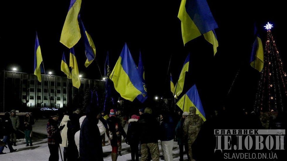 В Донецкой области состоялось факельное шествие в честь Бандеры. Фоторепортаж