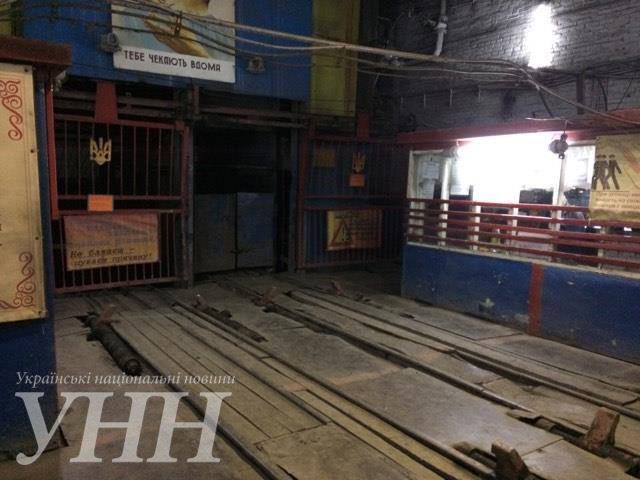 Журналісти показали територію шахти ''Степова'' після вибуху. Фоторепортаж