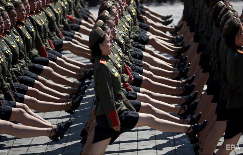У столиці КНДР відбувся військовий парад із нагоди 70-річчя від дня утворення держави. Фоторепортаж