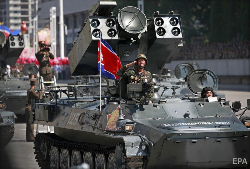 У столиці КНДР відбувся військовий парад із нагоди 70-річчя від дня утворення держави. Фоторепортаж