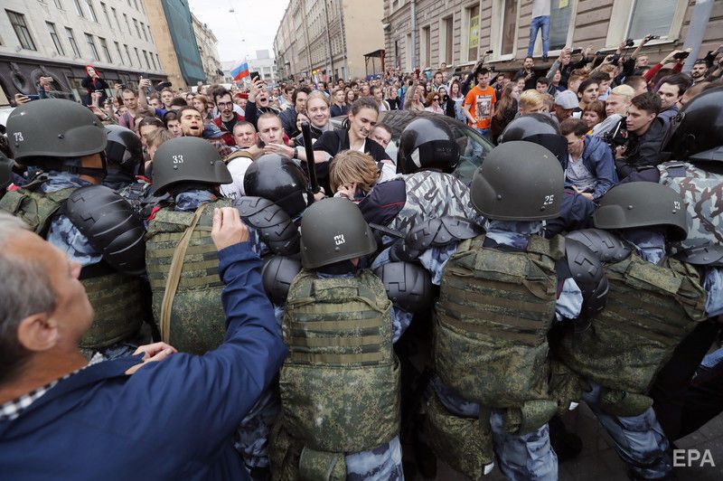 У Росії відбулися акції протесту проти підвищення пенсійного віку. Фоторепортаж