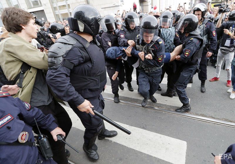 У Росії відбулися акції протесту проти підвищення пенсійного віку. Фоторепортаж