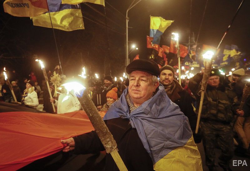 В Киеве прошло шествие в честь дня рождения Бандеры. Фоторепортаж