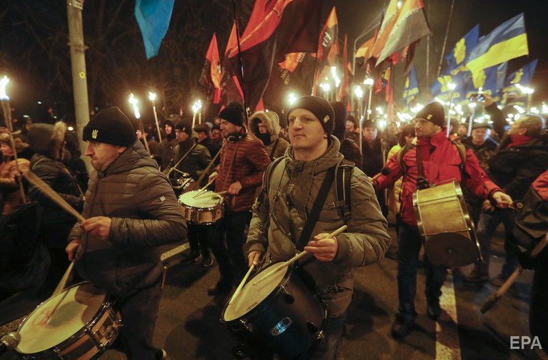 В Киеве прошло шествие в честь дня рождения Бандеры. Фоторепортаж