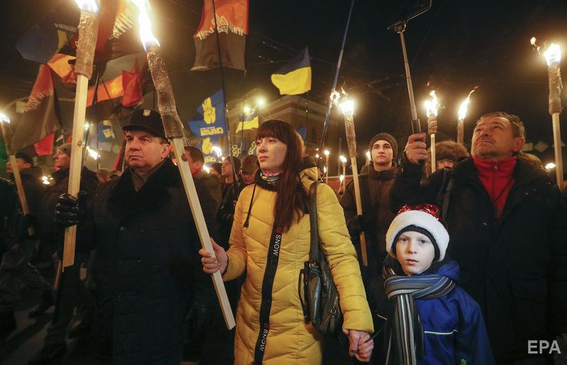 В Киеве прошло шествие в честь дня рождения Бандеры. Фоторепортаж