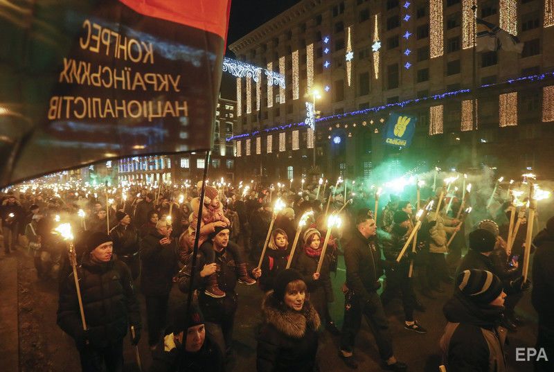 В Киеве прошло шествие в честь дня рождения Бандеры. Фоторепортаж