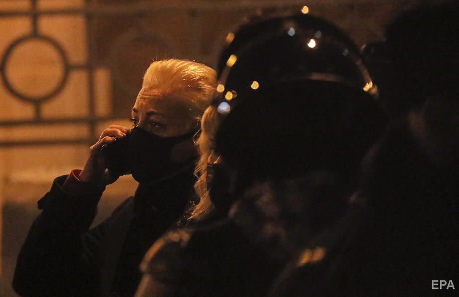 Навальному суд замінив умовний строк на реальне покарання. Фоторепортаж