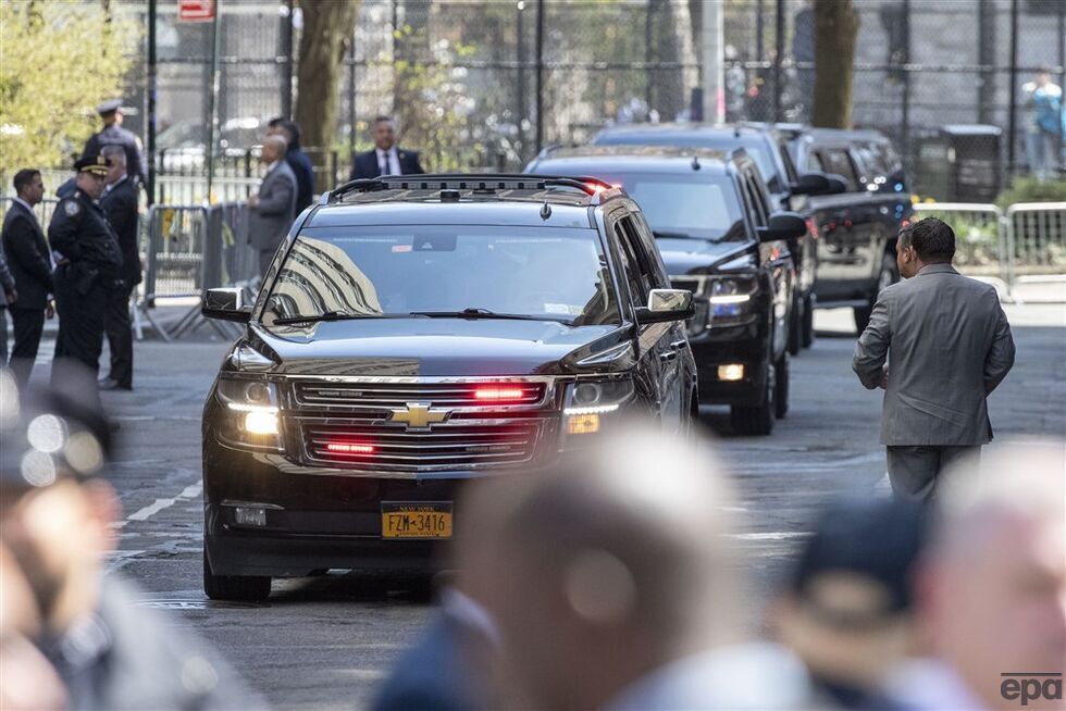 Трамп стал первым президентом США, которому предъявили уголовное обвинение. Фоторепортаж