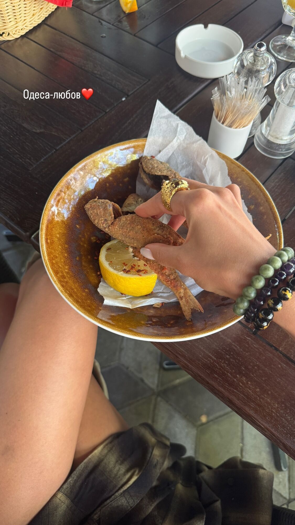 Никитюк снялась в стрингах. Она показала вид сзади