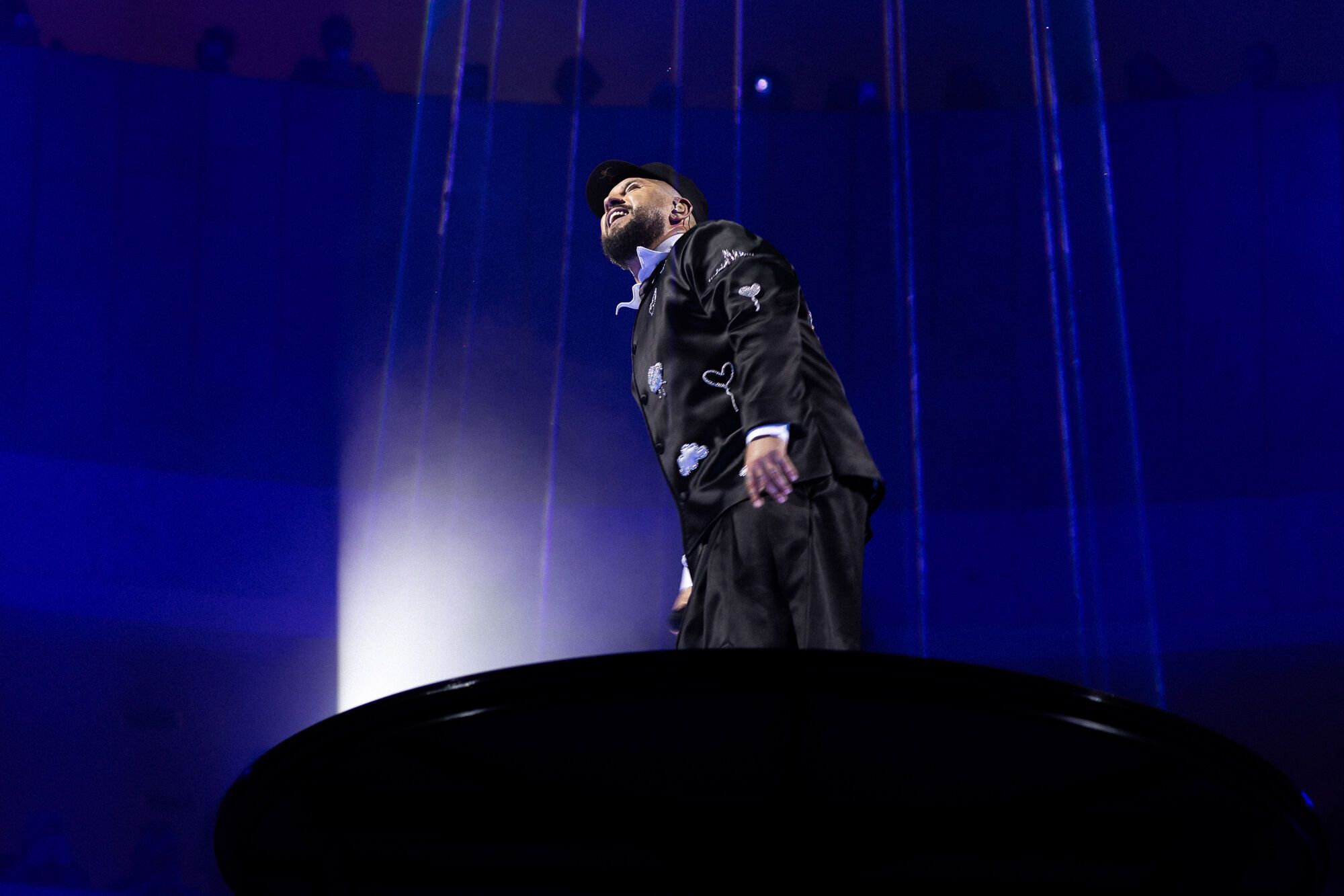 Monatik виступив в Українському домі. 20 найяскравіших фото з концерту