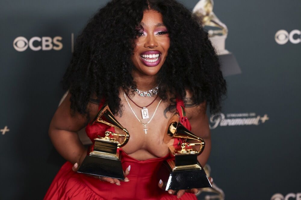 Американская певица и автор песен SZA