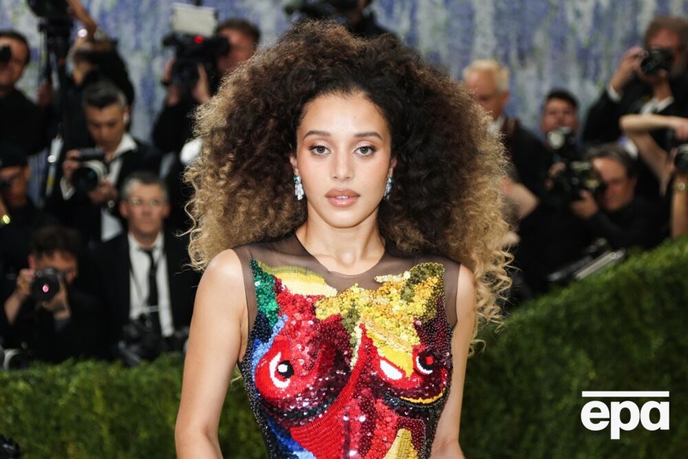 Драпировки и много обнаженного тела. Как звезды удивляли на Met Gala 2026. Фото
