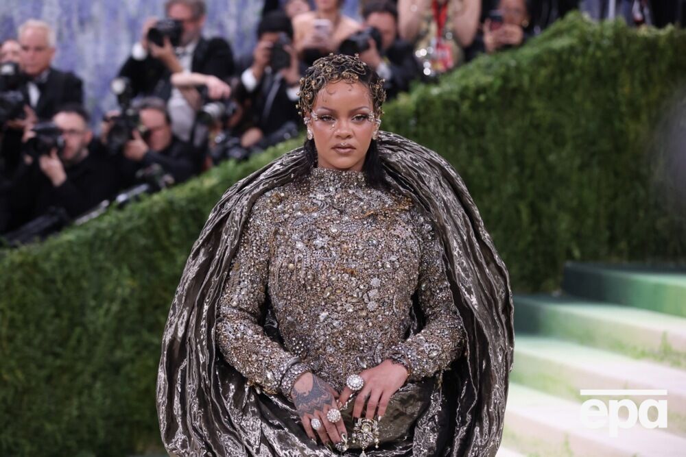Драпировки и много обнаженного тела. Как звезды удивляли на Met Gala 2026. Фото