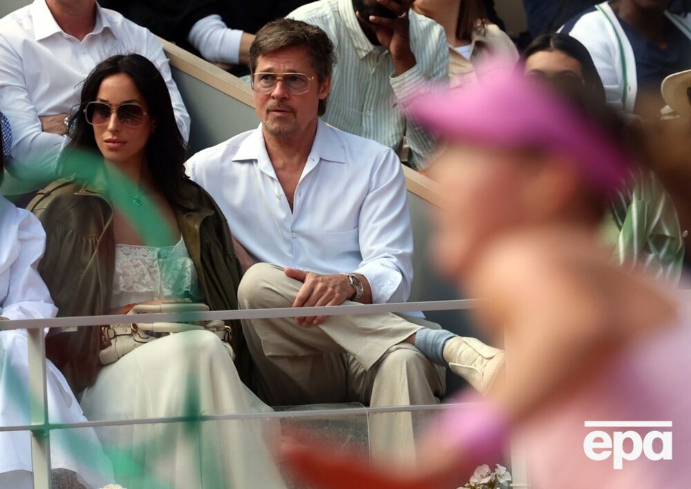62-летний Питт ''засветился'' с козлиной бородкой на Roland Garros. Фото