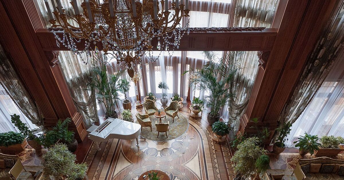 В поисках золотого батона, или Межигорье, которое вам не показали