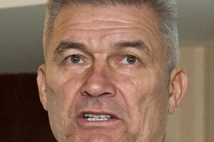 Валерий Кур