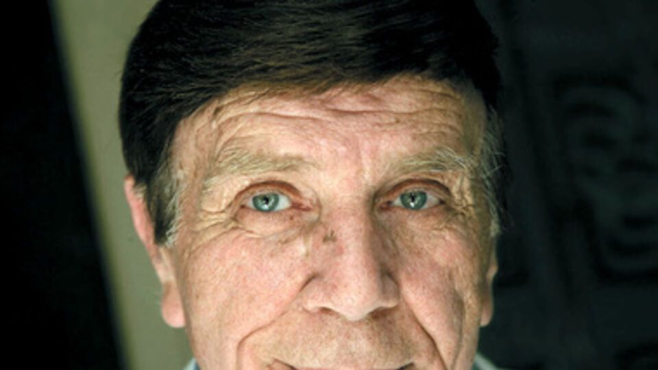 "Каждое интервью, которое записывает Дмитрий Гордон, не просто портрет выдающегося современника, а кусочек смальты, из которых на протяжении многих лет он выкладывает мозаику нашей эпохи"