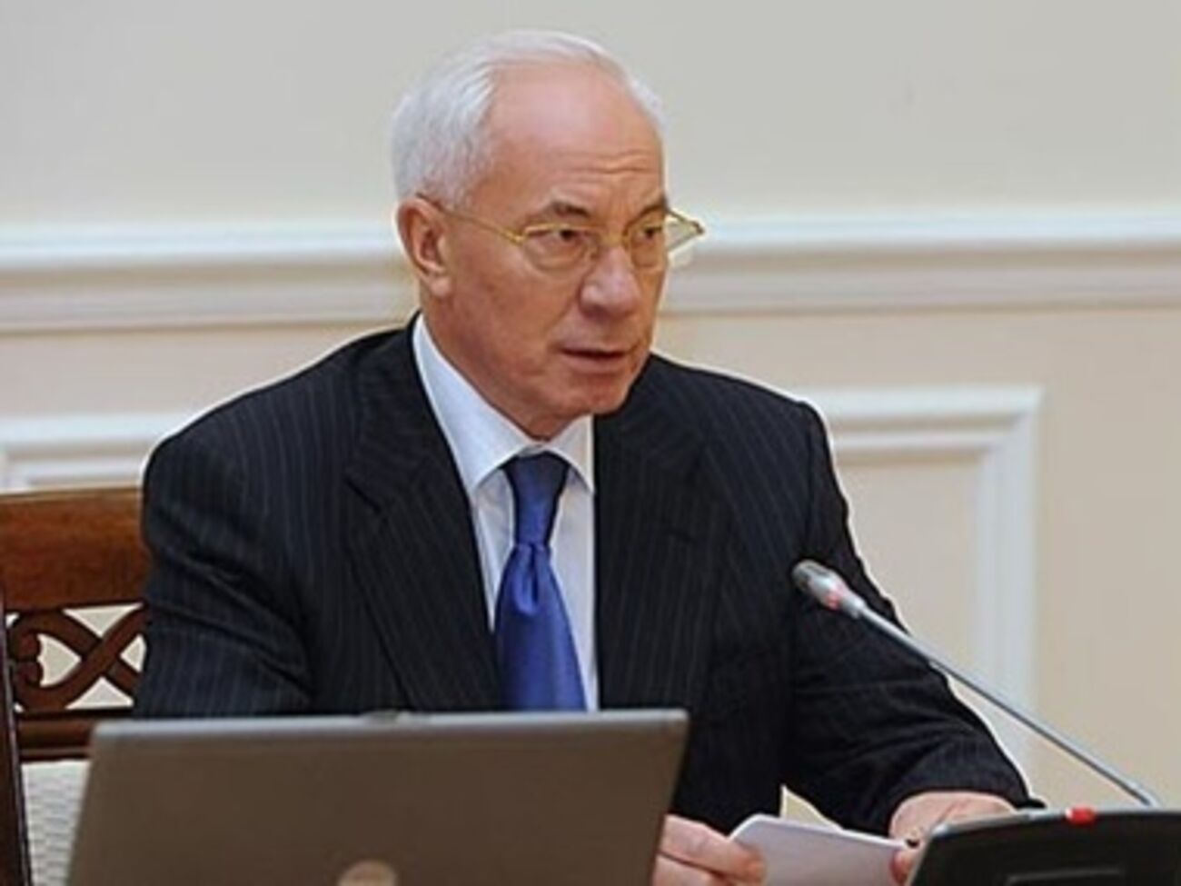 Глава украинского правительства Николай Азаров