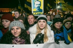 Митинги хотят возобновить в новом году.