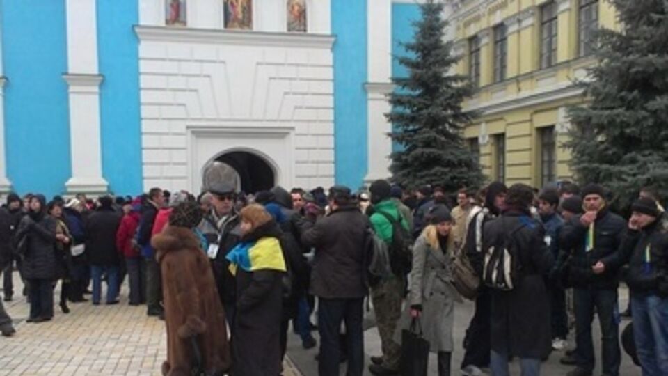 На Михайловской собирается "информационный митинг"
